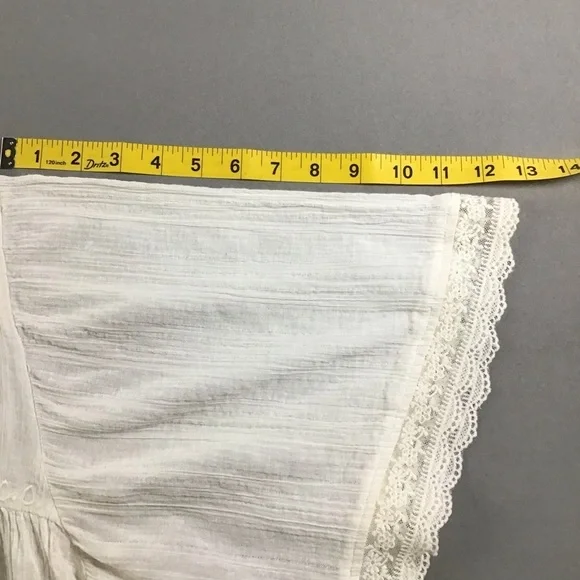 Copper Key Cream Embroidered Blouse - Picture 11 of 13